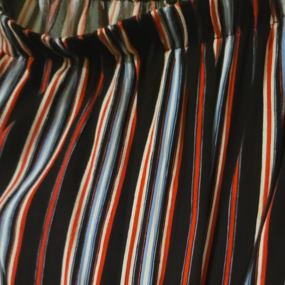 off shoulder crop top - Picture 5 of 5